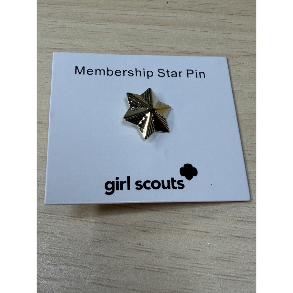 NWT Gold Girl Scout Membership Star Pin on Original Card Item #09600